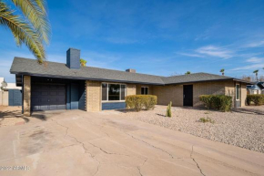 Msg for 5 percent off Glendale Casa Pool Yard 3 Bed 2 Bath
